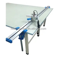 Machine de découpe de tissu électrique industrielle avec couteau rond pour la découpe de textiles et de vêtements et table de coupe automatique de tissu