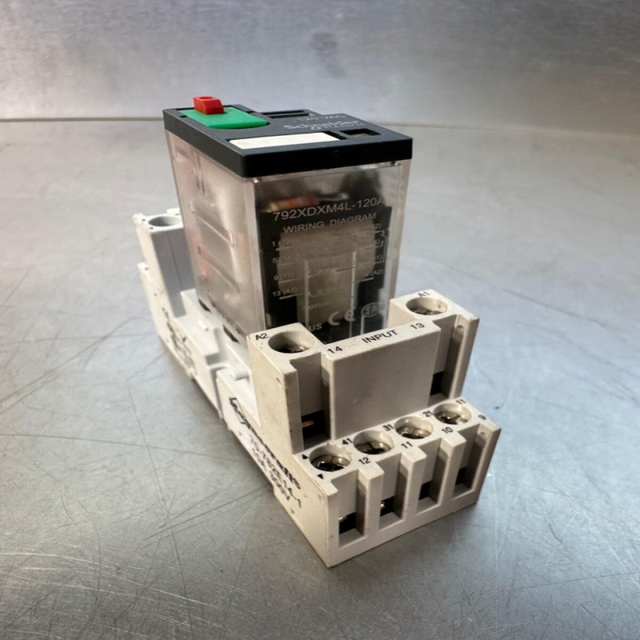 New Original 792XDXM4L-120A Controller Stock in Warehouse Automate Programmable PLC Controller