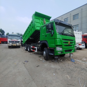 Camion benne Howo 375 Euro 3 avec système de puissance fiable, forte capacité de charge et caméra arrière 360° pour usage en construction - Product Image 3