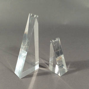 Bloco de Exibição de Joias em Acrílico Transparente Inclinado, Tamanho Personalizado, Prisma Triangular em Acrílico Fosco - Product Image 5