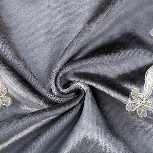 <span class=keywords><strong>Caminos</strong></span> <span class=keywords><strong>de</strong></span> <span class=keywords><strong>mesa</strong></span> <span class=keywords><strong>de</strong></span> Navidad <span class=keywords><strong>de</strong></span> Organza Floral Jacquard, adorno <span class=keywords><strong>de</strong></span> <span class=keywords><strong>mesa</strong></span> <span class=keywords><strong>de</strong></span> comedor <span class=keywords><strong>de</strong></span> terciopelo plateado, tapiz rojo, comedor elegante <span class=keywords><strong>de</strong></span> terciopelo plateado - Product Image 4