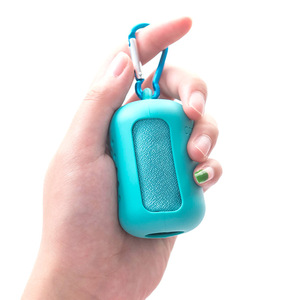 ผ้าเช็ดตัวไมโครไฟเบอร์แบบเย็นสำหรับเล่นกีฬา พิมพ์โลโก้ได้ ซึมซับน้ำได้ดี พร้อมซิลิโคนเคส สำหรับออกกำลังกายและเล่นกีฬา - Product Image 4