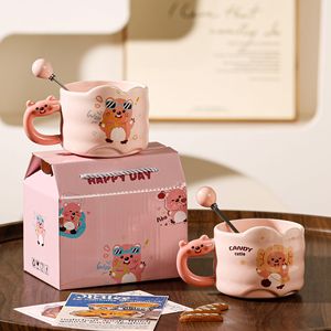 Taza de Cerámica Chaozhou con Diseño de Castor Adorable, Apilable, de Alta Calidad, con Tapa y Cuchara, Regalo Creativo de Cumpleaños - Product Image 2