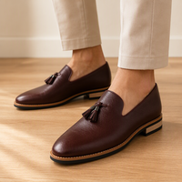 Mocassins en cuir bordeaux à pampilles pour hommes, vente en gros directe usine, semelle en bois respirante, chaussures décontractées pour le quotidien