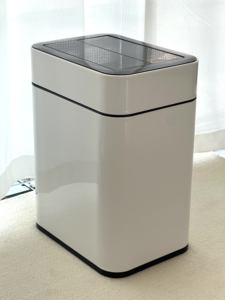 <span class=keywords><strong>Cubo</strong></span> <span class=keywords><strong>de</strong></span> <span class=keywords><strong>Basura</strong></span> Inteligente <span class=keywords><strong>de</strong></span> Acero Inoxidable <span class=keywords><strong>de</strong></span> 20L con Doble Apertura, Tapa con Alas y Tira <span class=keywords><strong>de</strong></span> Luz LED para Reciclaje en la Cocina - Product Image 3