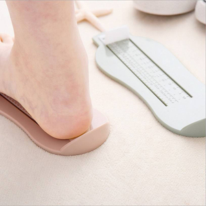 Venta caliente cuidado de los niños bebé pie medida calibre regla herramientas zapatos tamaño bebé pie Regla de medición - Product Image 4