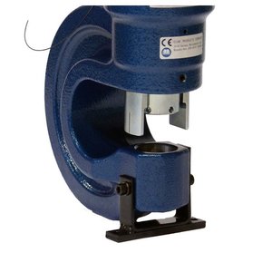 Machine de poinçonnage hydraulique Izumi Sh-70b, type simple action, pour plaques d'acier, d'aluminium et de cuivre de 13 mm - Product Image 3