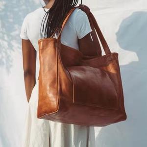Sac fourre-tout décontracté pour femme avec fermeture éclair, grande capacité, poches souples en PU, nouveau style tendance, sac à bandoulière - Product Image 2