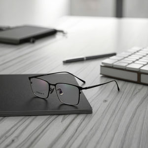 Nuevas <span class=keywords><strong>gafas</strong></span> <span class=keywords><strong>de</strong></span> sol cuadradas grandes <span class=keywords><strong>de</strong></span> titanio a la <span class=keywords><strong>moda</strong></span>, <span class=keywords><strong>gafas</strong></span> <span class=keywords><strong>de</strong></span> negocios con luz azul para hombres, luz plana <span class=keywords><strong>de</strong></span> diamante para Miopía - Product Image 2