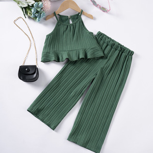 Roupa das meninas do estilo novo verão bonito babados suspensórios + Wide-leg calças terno das crianças - Product Image 3