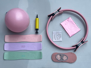 Kit Essenziale Pilates Set di Attrezzature per Esercizi Yoga per Donne Allenamenti a Casa con Mini Palla, Fasce di Resistenza, Calzini Yoga - Product Image 4