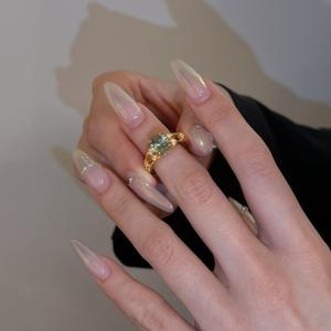 Anillo de Plata de Ley S925 con Diamantes de Estilo Vintage, Color Verde Lago Morandi, Verde Oscuro, Incrustaciones de 18K, Diseño Retro de Lujo Ligero con Estrellas - Product Image 1