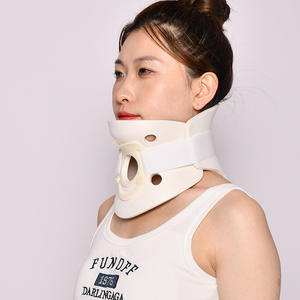 Tipo <span class=keywords><strong>normal</strong></span> fixação da esponja do colar <span class=keywords><strong>cervical</strong></span> médico do tamanho pequeno/médio/grande com consumíveis médicos confortáveis - Product Image 1