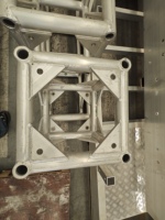 Estructura de Aluminio Certificada por TUV CE, Modelo DT-GP20, Estructura Cuadrada Portátil para Producción de Giras, Conciertos, Escenarios, Exposiciones, Eventos, Iluminación y Montaje