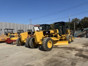 Niveleuse hydraulique d'occasion Offre Spéciale de haute qualité CAT 140K 140H du Japon 14 tonnes ont utilisé la niveleuse d'occasion CAT 140K 140H - Product Image 3