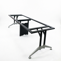 Pied de table de bureau mobile en métal moderne en forme de Y avec base creuse rectangulaire et roulettes verrouillables pour un espace de travail agile