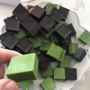 Molde de Silicona Cuadrado al por Mayor con 100 Cavidades para Hacer Dulces, Gelatina y Cubitos de Hielo - Product Image 5