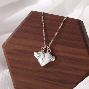 À la mode et vente chaude 925 en argent Sterling embrasser coeur brisé femmes pendentif collier bijoux haut de gamme en gros - Product Image 4