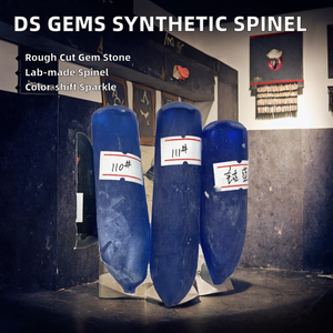 AG Gems Espinela Sintética en Bruto Azul para Facetar, Gema Creada en Laboratorio, Forma Boule - Product Image 2