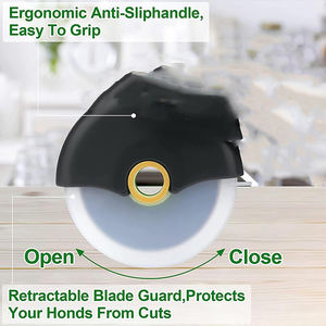 อุปกรณ์ทำพิซซ่า มีดตัดพิซซ่าสแตนเลสแบบวงกลม พร้อมโลโก้ - Product Image 2