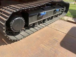 Nouvelle pelle hydraulique Lonking LG6245F de 25 tonnes pour travaux de terrassement avec brise-roche, pince hydraulique, godet, ripper et cisaille - Product Image 4