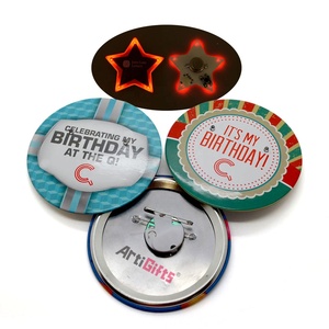 Nút Huy Hiệu Thăng Hoa In Tùy Chỉnh Tin Pin Led Nút Đèn Pin - Product Image 1