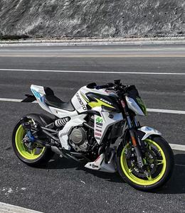 NK400 : Moteur bicylindre en parallèle de 400,4 cm³, puissance de 30,5 kW et couple de 35,4 Nm, moto naked - Product Image 4