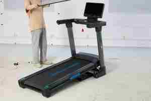 Tapis roulant pliant portable pour entraînement intérieur domestique et commercial électrique pour équipement de gymnastique Poids maximal de l'utilisateur 140kg - Product Image 6