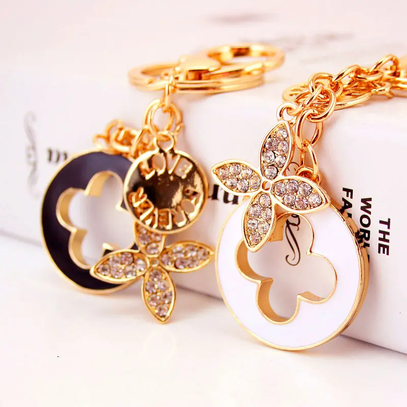 New Beautiful Clover Keychain Fashion Keyring Metal Key Ring Car Accessories Women Bag Charm