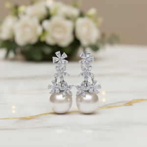 Orecchini Pendenti E3881 in Oro Bianco con Fiore e Perla Coltivata Rotonda AAA, Montatura a Griffe in Oro 18K, Gioielli di Lusso da Donna per Matrimonio - Product Image 2