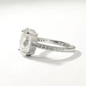 Anillo de Compromiso de Diamante Cultivado en Laboratorio con Corte Ovalado de 2-4 Quilates, Certificado, en Oro Sólido, con Engaste de Media Eternidad - Product Image 3