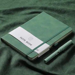 Groothandel Hardcover Elastische Band Sluiting A5 Kunsthuid Voelen Lederen Omslag Notitieboek Geoordeeld Tijdschrift Aangepaste Print Notebook