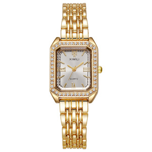 Montre pour femme élégante et raffinée, sertie de diamants carrés, avec un bracelet en acier polyvalent et un design à quartz. - Product Image 3