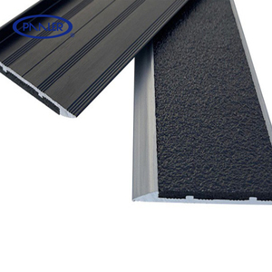 Design moderne Marchepied de sécurité antidérapant nez d'escalier en aluminium émeri <span class=keywords><strong>carborundum</strong></span> pièces d'escalier <span class=keywords><strong>bande</strong></span> de bordure - Product Image 6