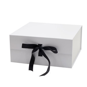 Cardboard Packaging Box PSB Large Rigid Makeup Cardboard White Magnetic Closure Paper Gift Packaging Box With Ribbon