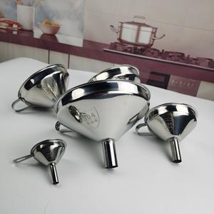 Yolecen Atacado 304 Grosso Frasco De Vinho De Aço Inoxidável, Ferramentas De Vinho Doméstico com Colher De Vinho, Funil De Óleo, <span class=keywords><strong>Metal</strong></span> - Product Image 5