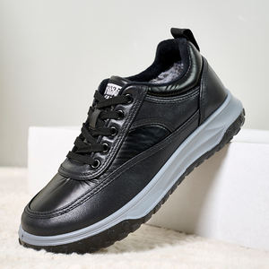 Meilleures chaussures <span class=keywords><strong>de</strong></span> <span class=keywords><strong>randonnée</strong></span> en cuir femmes <span class=keywords><strong>hiver</strong></span> bottes chaudes imperméables doublure en peluche cuir sans lacet chaussures décontractées pour femmes - Product Image 6