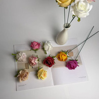 YL Vente en gros de fleurs artificielles pas chères, têtes de roses en soie, arrangements floraux, fleurs de mariage, décoration murale, décoration de fête à domicile