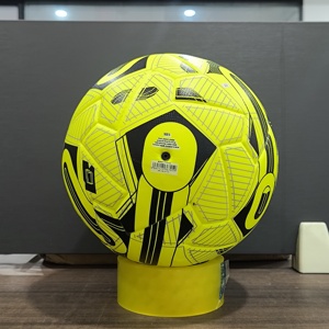 Balón de Fútbol Oficial de Tamaño 5 Premium, Cuero PU de Alta Calidad, Unión Térmica para Juego Profesional - Product Image 6