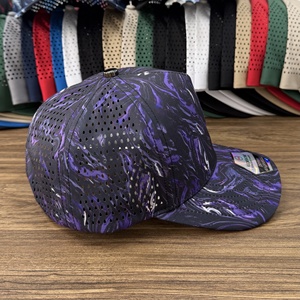 Gorra de Golf con Estampado Digital Impermeable de Camuflaje Morado, 5 Paneles, Perforada con Láser, Transpirable, Visera Curva para Hombres y Mujeres - Product Image 5