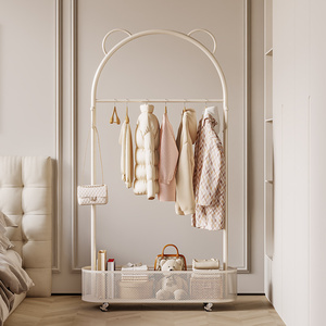 Venta <span class=keywords><strong>al</strong></span> <span class=keywords><strong>por</strong></span> <span class=keywords><strong>mayor</strong></span> directa <span class=keywords><strong>de</strong></span> fábrica: Percheros modernos <span class=keywords><strong>de</strong></span> acero con ruedas para fácil instalación en dormitorios, salas <span class=keywords><strong>de</strong></span> estar, gimnasios, hoteles y baños. - Product Image 4