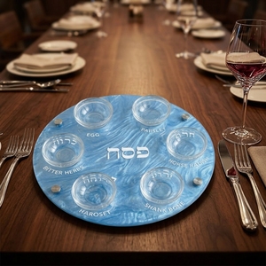 Assiette <span class=keywords><strong>de</strong></span> communion <span class=keywords><strong>de</strong></span> Pâques en acrylique bleu perle <span class=keywords><strong>de</strong></span> luxe léger avec marquages hébreux et anglais, plat <span class=keywords><strong>de</strong></span> fête à six compartiments, <span class=keywords><strong>vaisselle</strong></span> juive - Product Image 5