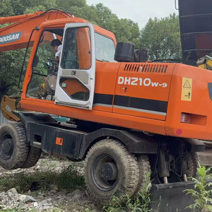 Excavatrice sur pneus Doosan 210w-9C d'occasion - Product Image 1