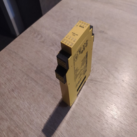 Réponse instantanée 24h/24 et 7j/7, stock important. Haute qualité à bas prix. Contrôleur de sécurité FX3-XTI084002 1044125