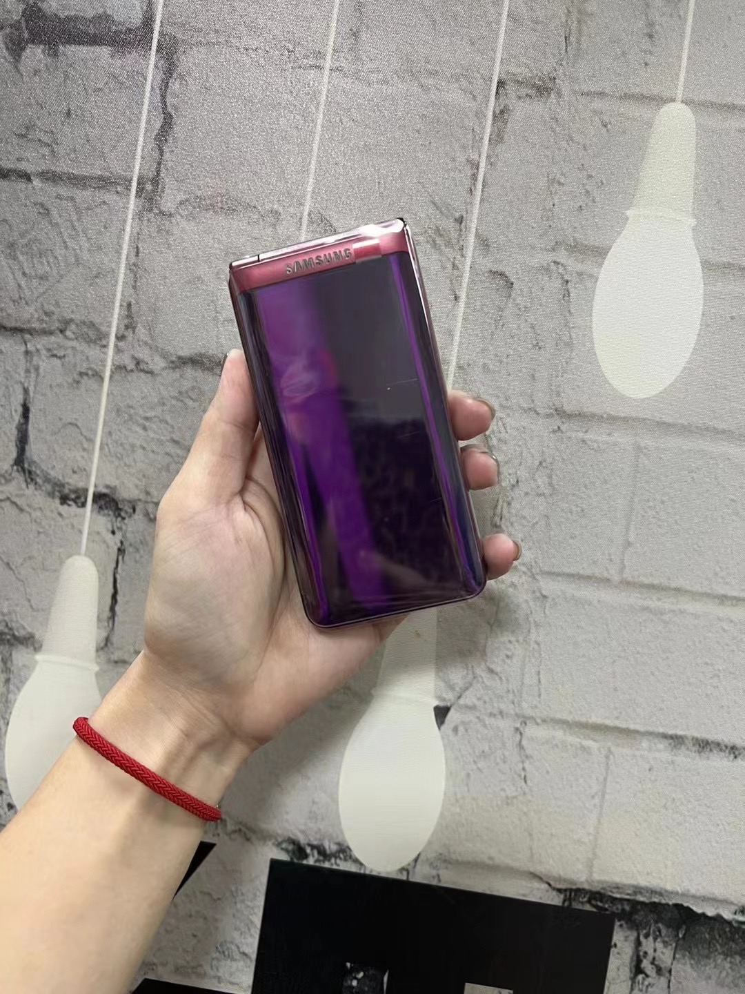 2GB + 16G Rose rouge