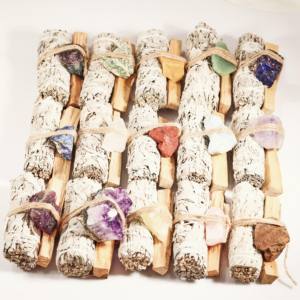 Bundles de sauge blanche Sauge bleue Fleur de lavande Bâton Dragon Sang Sauge Cristal Bénédictions Palo Santo Encens Religieux - Product Image 1