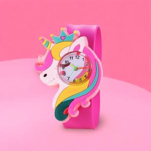 นาฬิกาการ์ตูน 26.9 กรัม หน้าจอสัมผัส สำหรับเด็กชายและเด็กหญิง ดีไซน์น่ารัก เป็นมิตรกับสิ่งแวดล้อม สายซิลิโคน ระบบควอตซ์ หน้าปัด 37 มม. ตัวเรือนพลาสติก ใช้แบตเตอรี่ AAA - Product Image 2