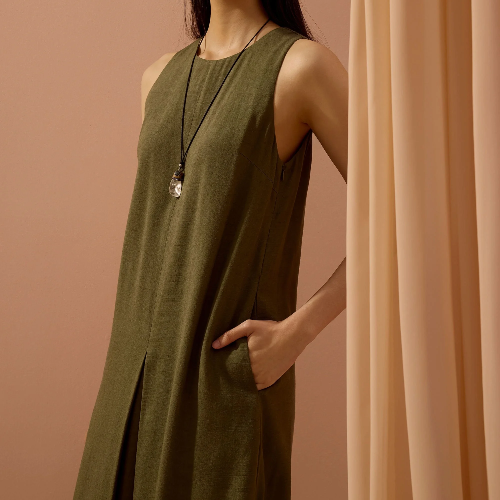 green emerald velvet dress Slim Pleated Maxi Dress main image 0