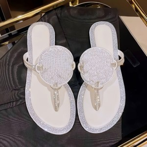 Ladies' Crystal Design Flat Sandals Stylish Minimalist Slides Luxury Brands Summer Beach Lightweight Casual Slippers - Product Image 4