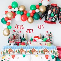 Nappe de fête de Noël, nappe rectangulaire jetable pour fête de Noël, nappe en plastique à thème de Noël pour les fêtes de Noël